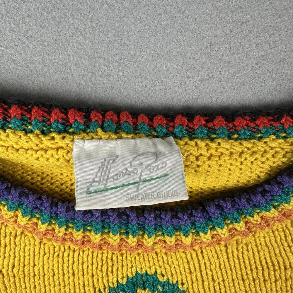 Vintage Alfonso Pozo Sweater Men's Large‎ Southwestern Cactus Teepee Novelty